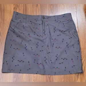 Eddie Bauer Adventurer 2.0 Olive Green All Over Print Arrows skort Womens SZ 12